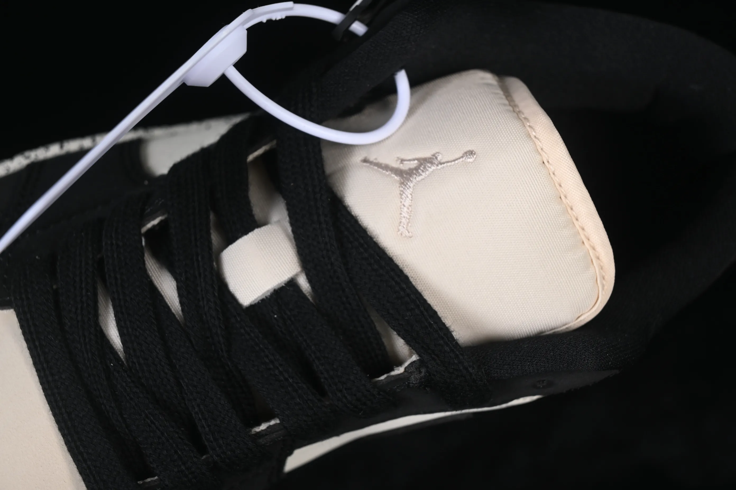 All categories Air Jordan Jordan series basketball shoes Air Jordan 1 Low Air Jordan 1 Low AJ1 Joe 1 black powder low-top basketball shoes DC0774-003